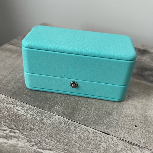 Tiffany & Co. Earring Case and Box - Picture 2 of 8